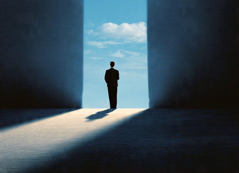 A economia do silêncio: por que empresas que falam menos estão vendendo mais