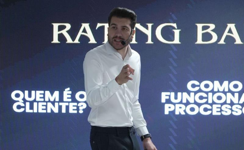 Após movimentar bilhões em vendas, Uelicon Venâncio é apontado pelo mercado como o maior influenciador de consórcio do Brasil