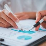 Falta de estrutura financeira compromete decisões estratégicas em empresas de serviços no Brasil