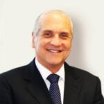 Dr. Paulo Rezinski apresenta palestra sobre a Educação como forma de combate à síndrome da patologia social