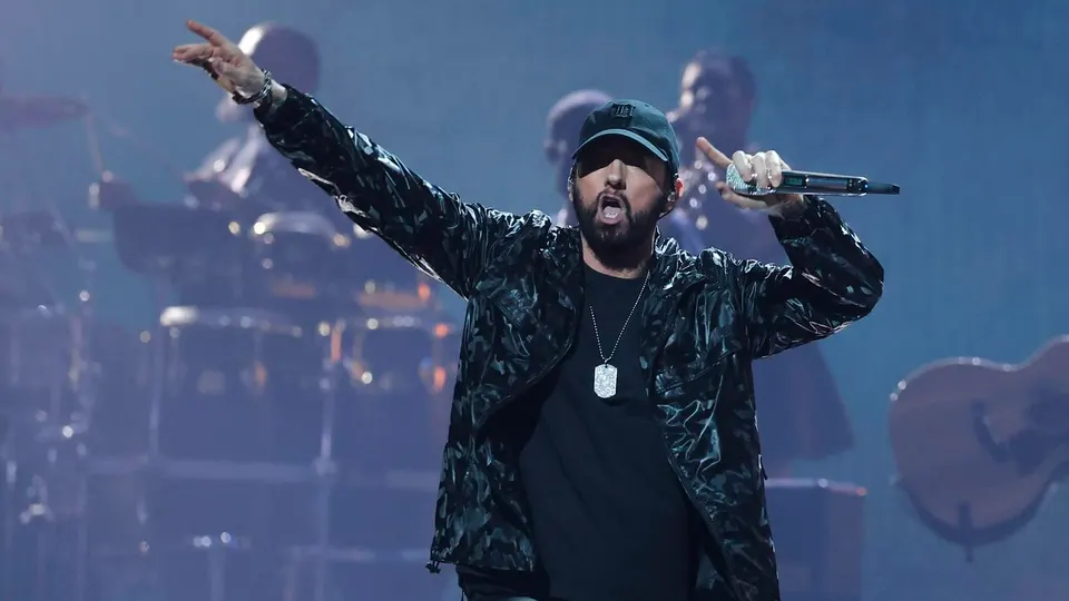 Eminem alcança novo pico histórico com “Till I Collapse” pela terceira semana seguida