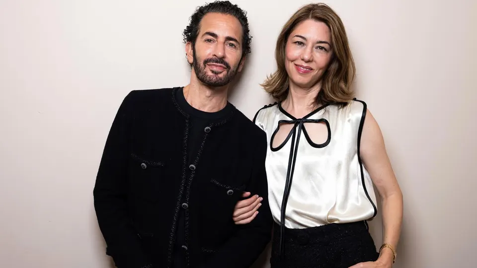 LVMH vende participação na Marc Jacobs por US$ 850 milhões a WHP e G-III Apparel