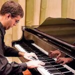 Pianista Leandro Turano é destaque na programação do Música no Museu