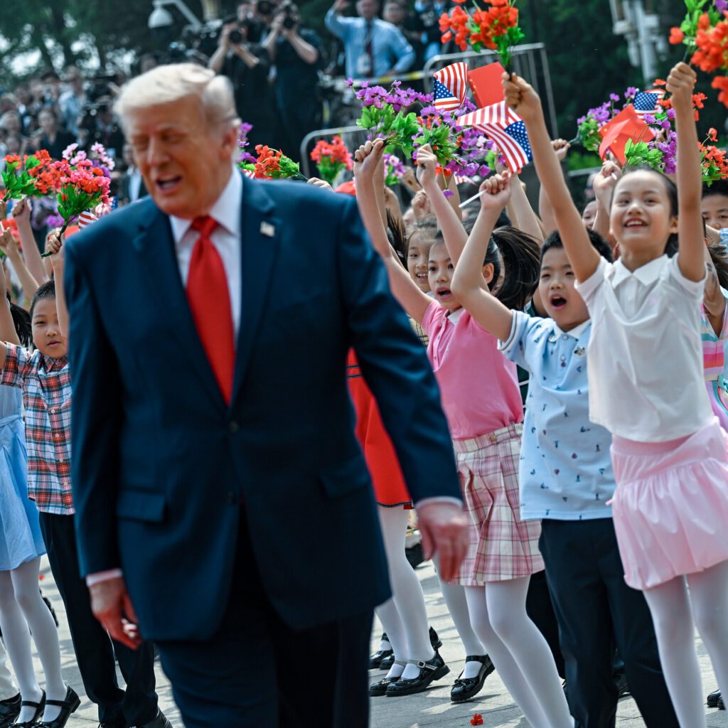 Críticos de Xi usam visita de Trump à China como motivo para piadas nas redes