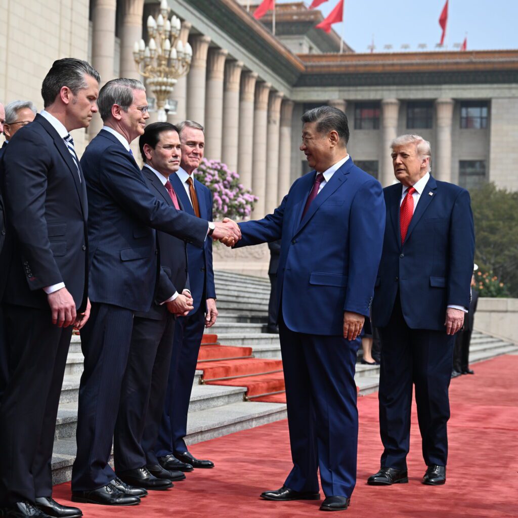 Ministros das Finanças do G7 se reúnem em Paris para tentar conter impacto econômico do Irã
