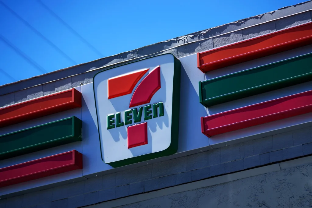 7-Eleven na Califórnia é vendido por US$ 12 milhões, o maior preço da história no estado