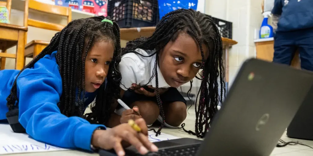 Pais questionam uso de IA nas escolas enquanto tecnologia avança