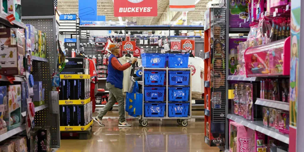 Crescimento das entregas de mercado online do Walmart pressiona funcionários de loja