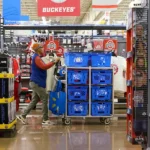 Crescimento das entregas de mercado online do Walmart pressiona funcionários de loja